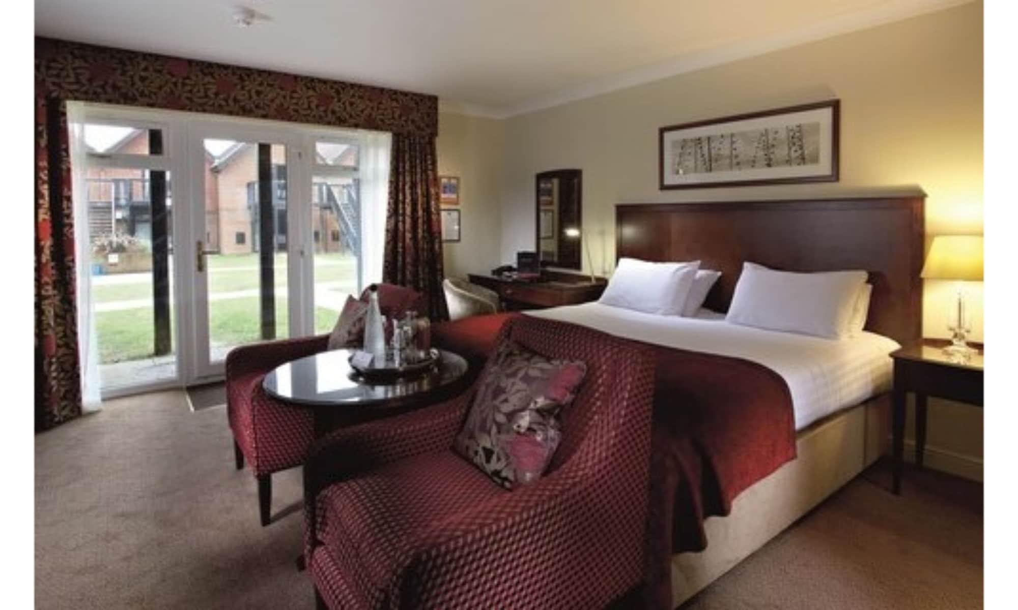 Macdonald Elmers Court Hotel Лимингтън Екстериор снимка