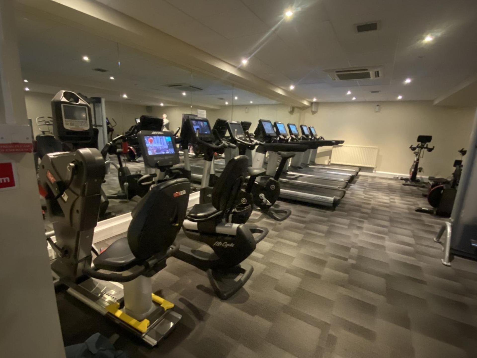 Macdonald Elmers Court Hotel Лимингтън Екстериор снимка